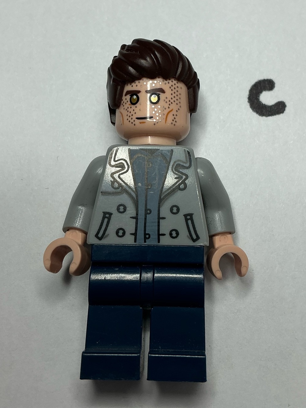 the Edward Cullen minifigure